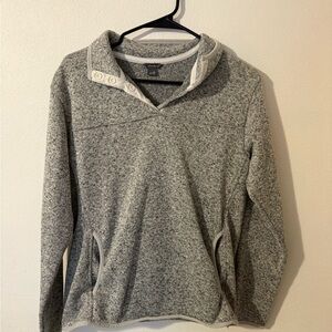 Eddie Bauer Men's Light Gray Crewneck Sweater